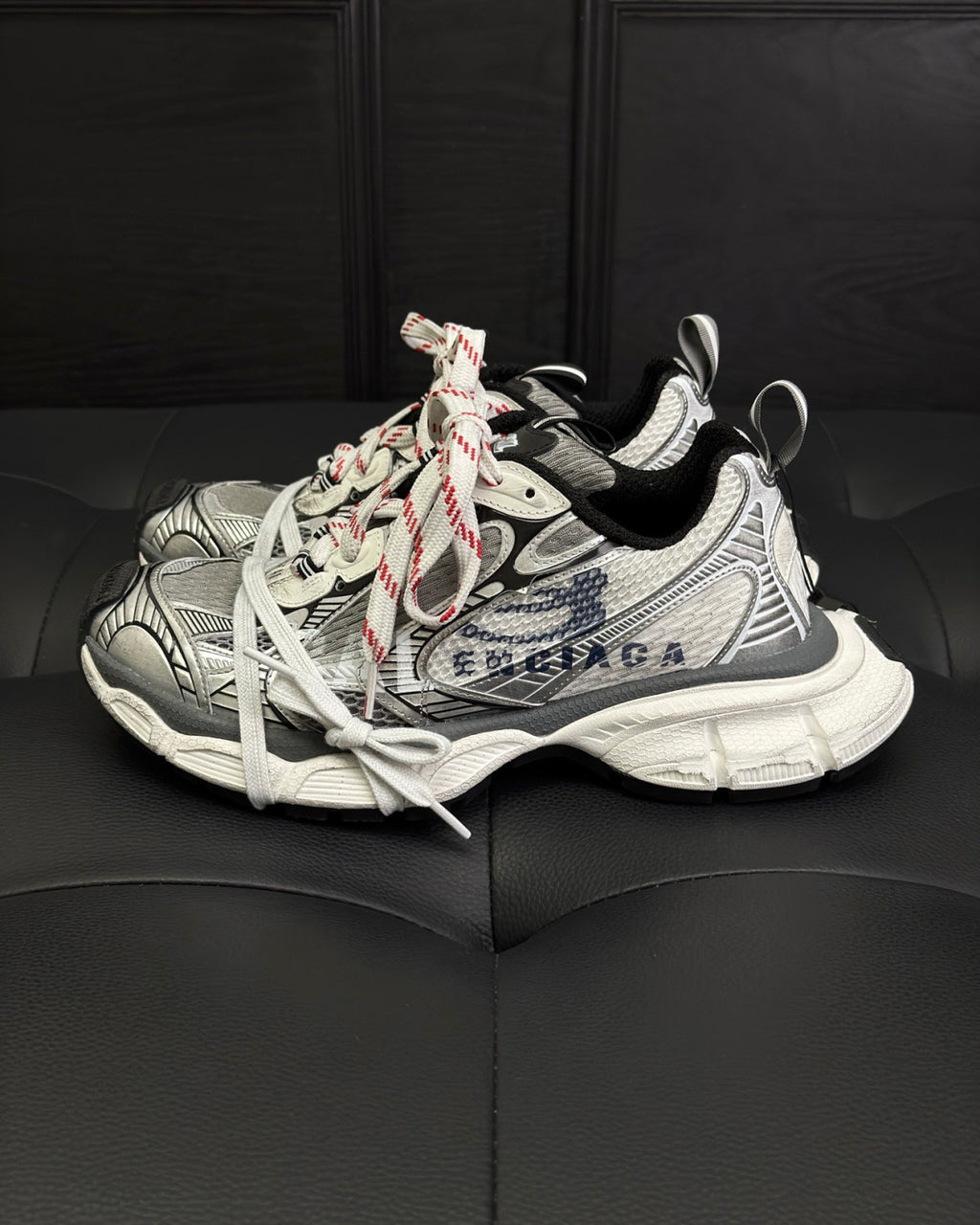 Balenciaga Men's 3xl Split Logo Sneaker #376545