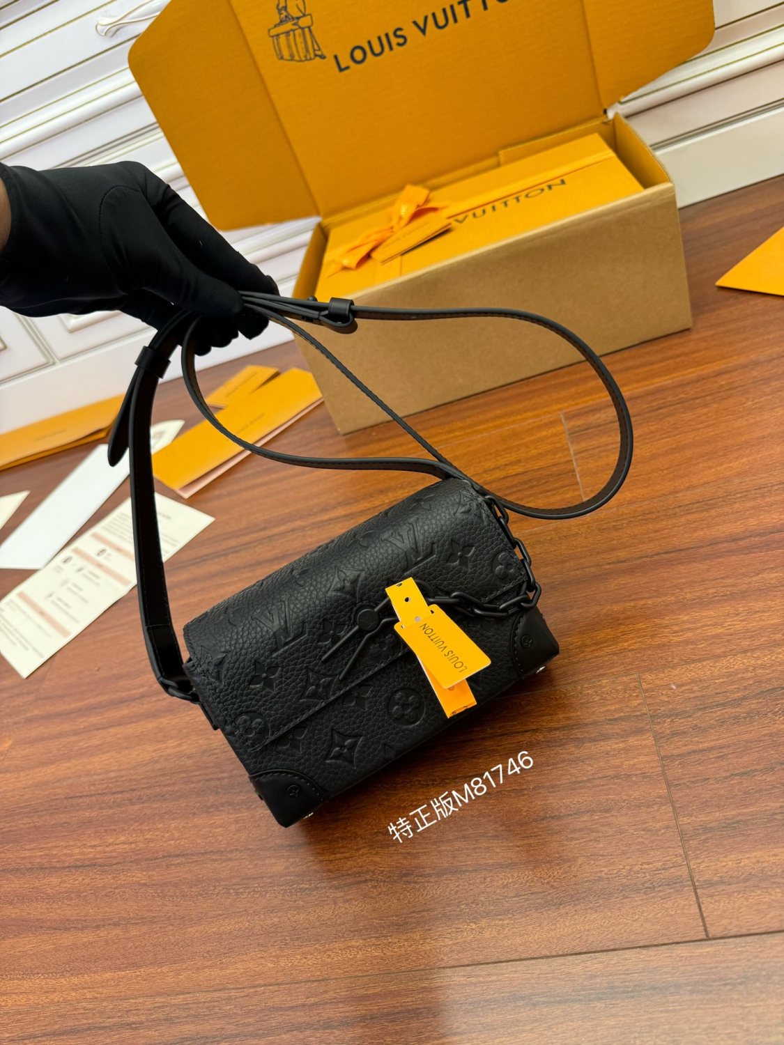 Louis Vuitton STEAMER Men's Classic Embossed Pattern Lock Element Leather Mini Shoulder Bag Bags #77965