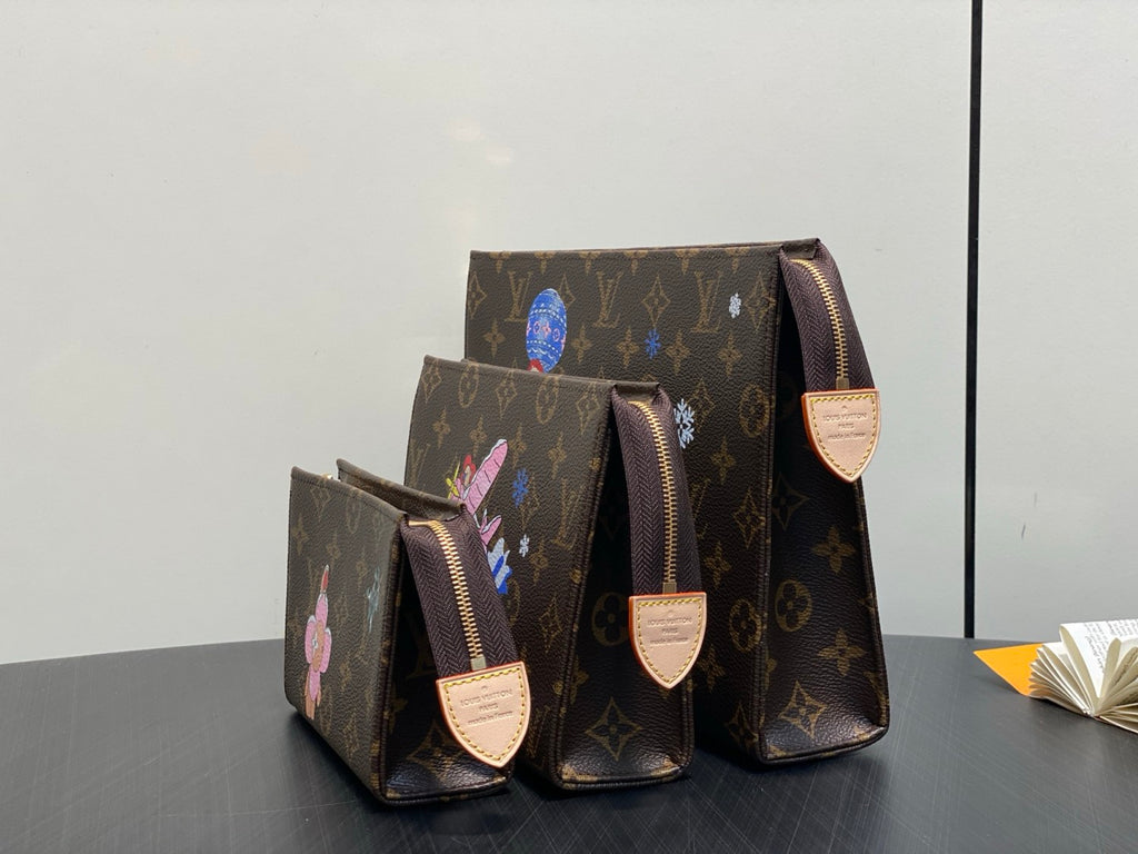 LOUIS VUITTON Trio Toiletry Bag Stylish Printed Luxury Toiletry Set Three-piece Handheld Bag Bags M15357 #81841A