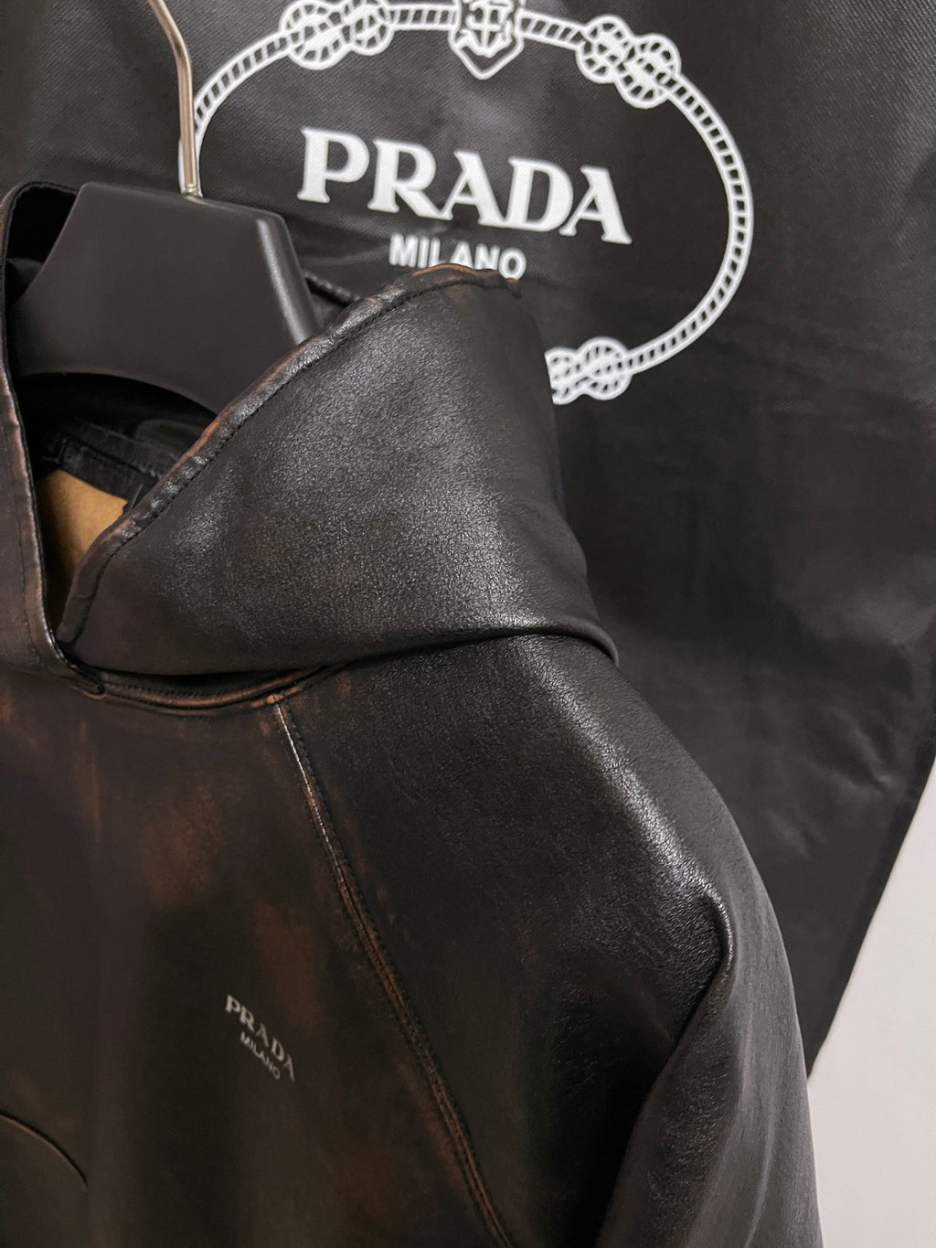 Prada SS25 Spring And Summer Men's Nappa Leather Hooded Raglan Long Sleeve Sweatshirt Leather Jacket #332536