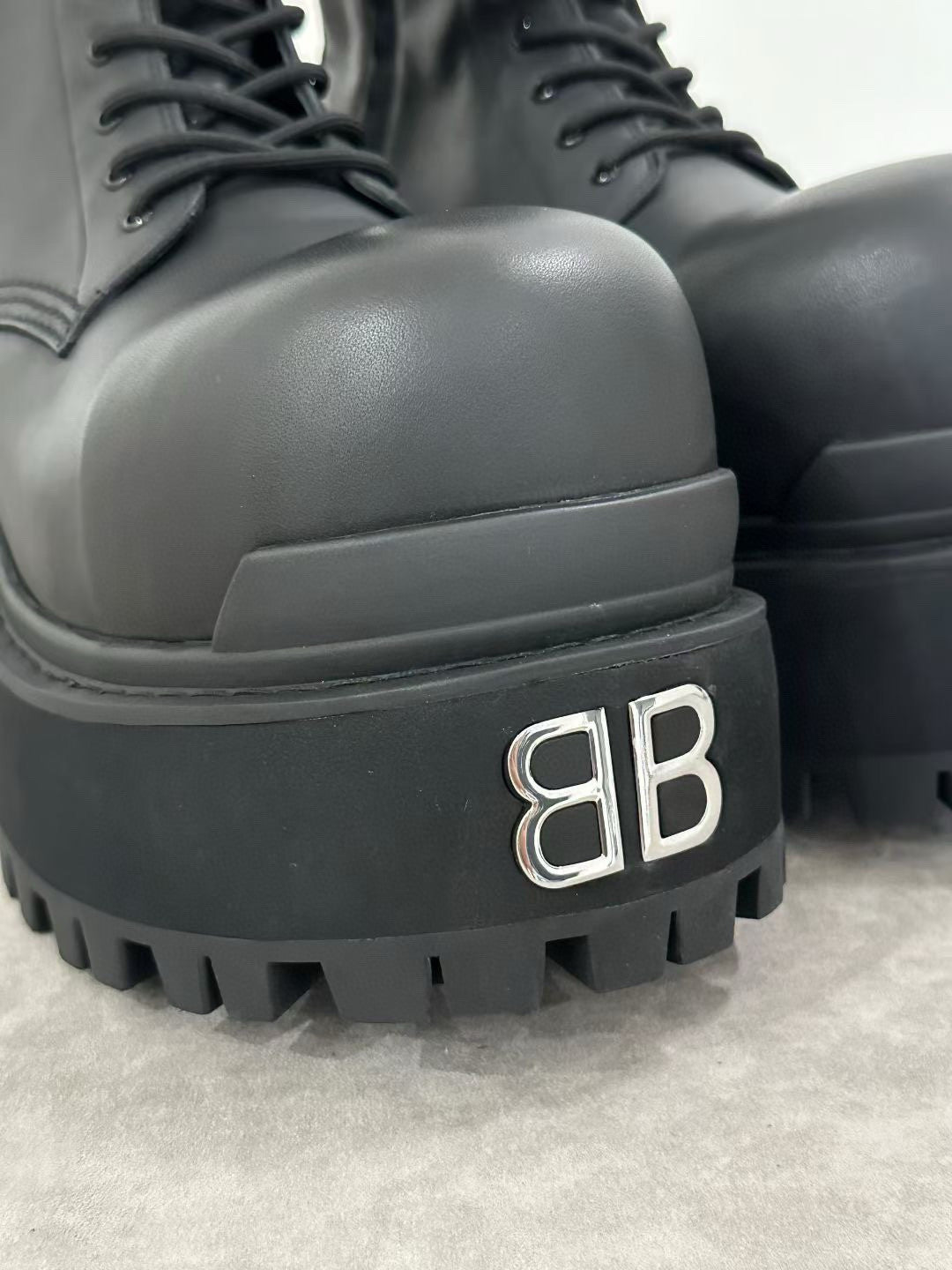 Balenciaga Men's And Women's Fall/winter Fashion Casual Round Toe Sleeveless Zipper Lace Up Thick Sole Martin Boots Short Boots Shoes #79318