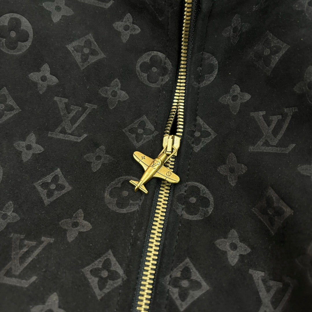 Louis Vuitton Men's Autumn and Winter Letter Printed Solid Color Zipper Long Sleeve Jacket #73149