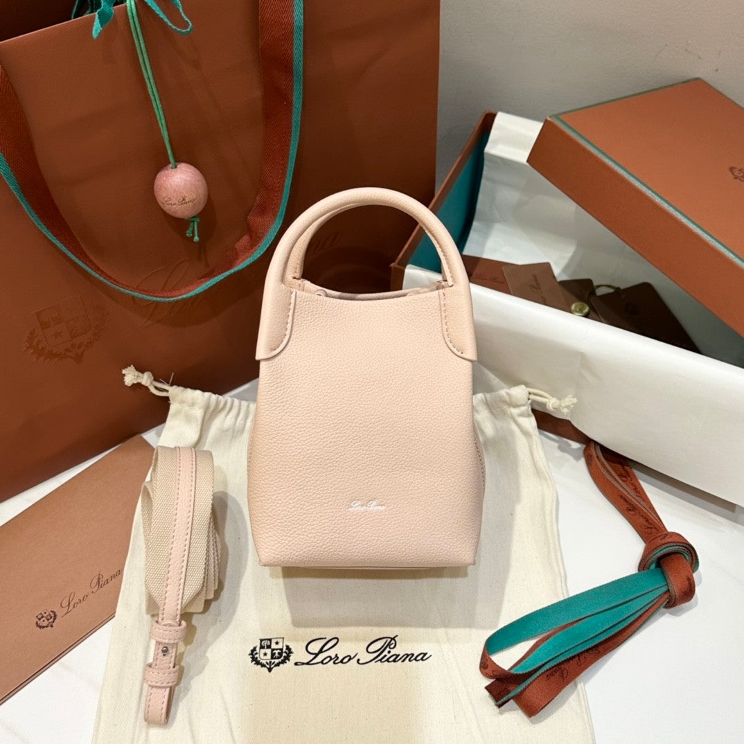 Loro Piana Women's Solid Color Detachable Shoulder Strap Cowhide Leather Single Shoulder Slanting Handbag Bag Bags #75417