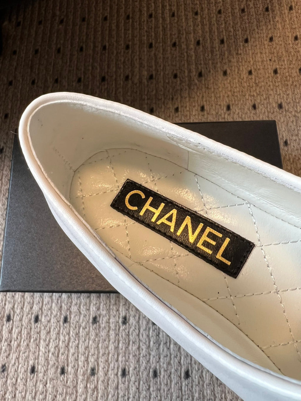 Chanel Mary Janes Lambskin Silk Grosgrain White Black #334248