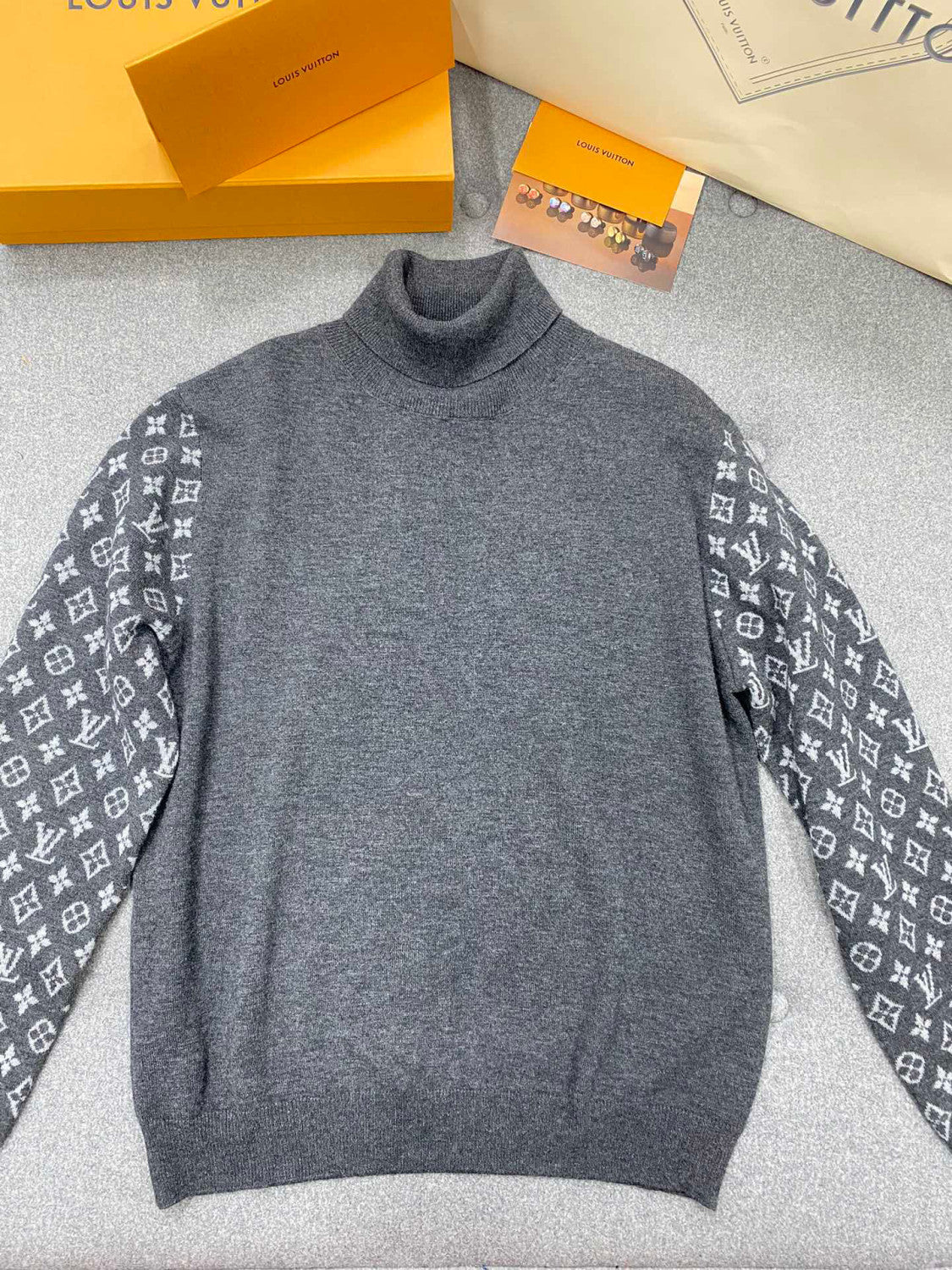 Louis Vuitton Men's Spring Dark Gray Wool Spun Cashmere Blend Turtleneck Sweater #97166