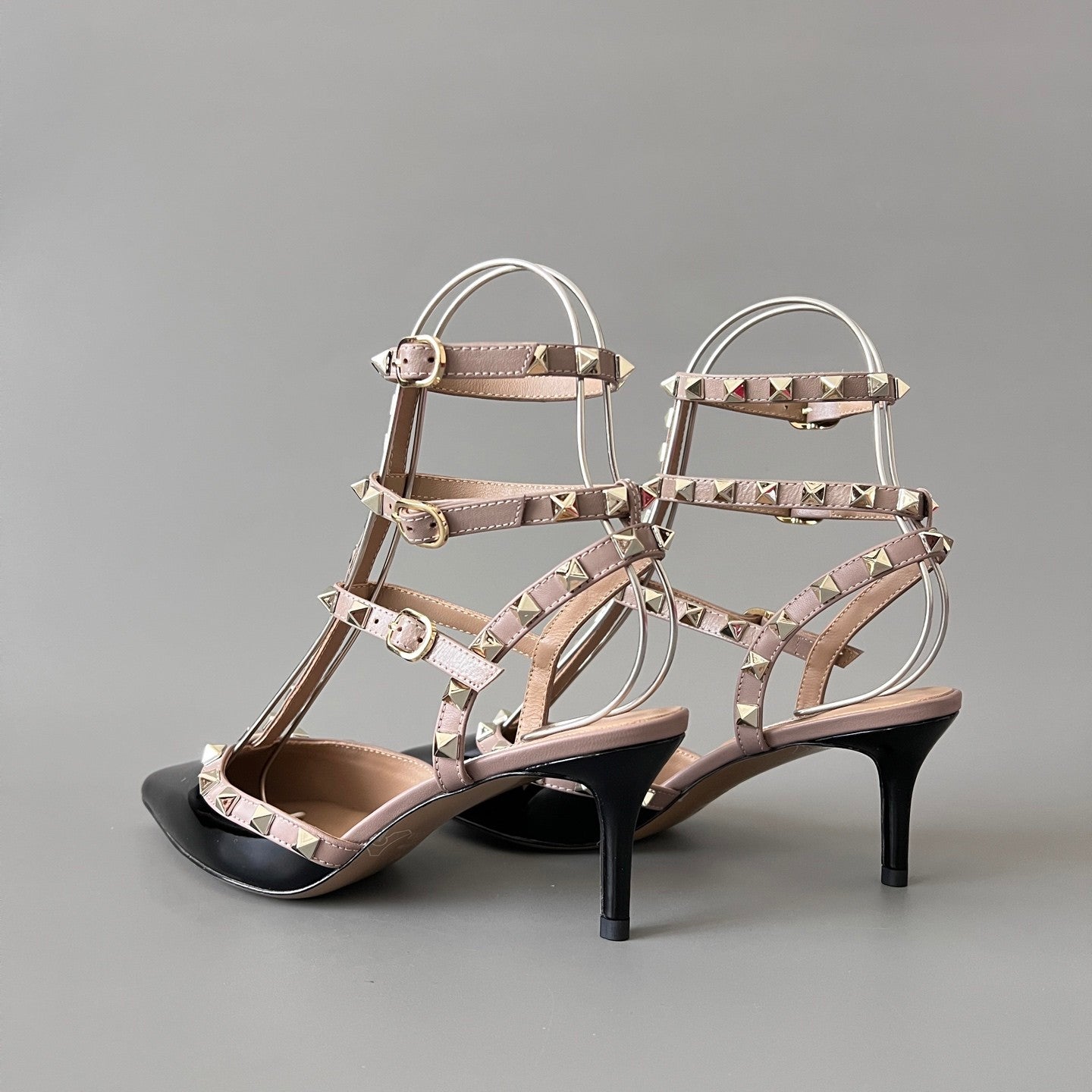 Valentino Rockstud Caged Pump 65mm Poudre #334615