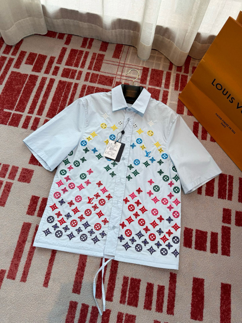 Louis Vuitton Men's and Women's Embroidered Logo Printed Single Breasted Solid Color Short Sleeve Shirt #76469