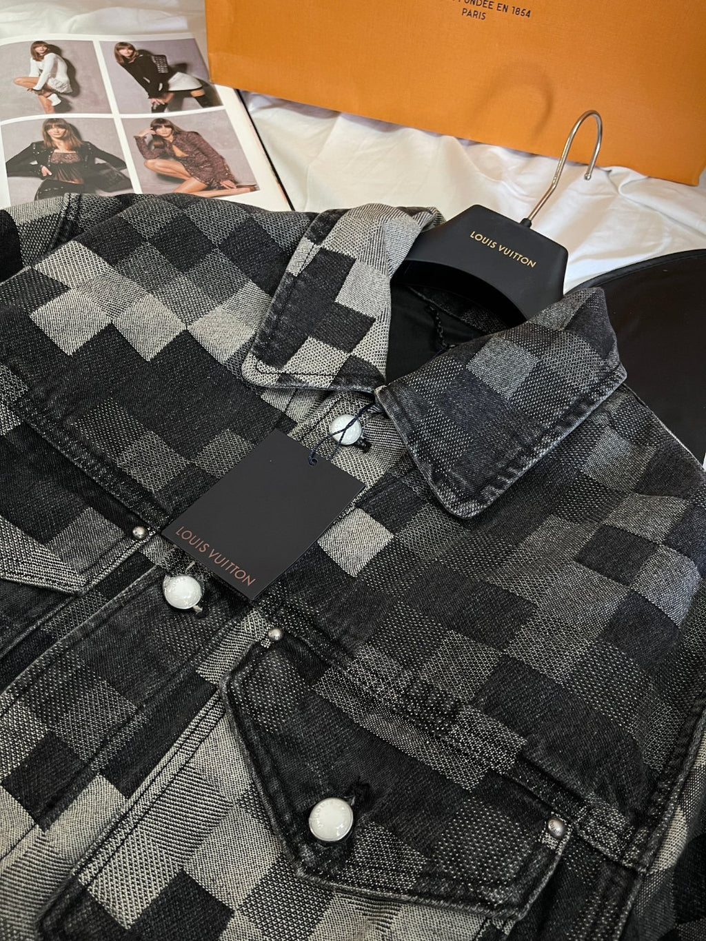 Louis Vuitton Men's Fall And Winter Black And White Plaid Old Print Single Breasted Long Sleeved Denim Jacket Straight Jeans Pants Suit Set #75477