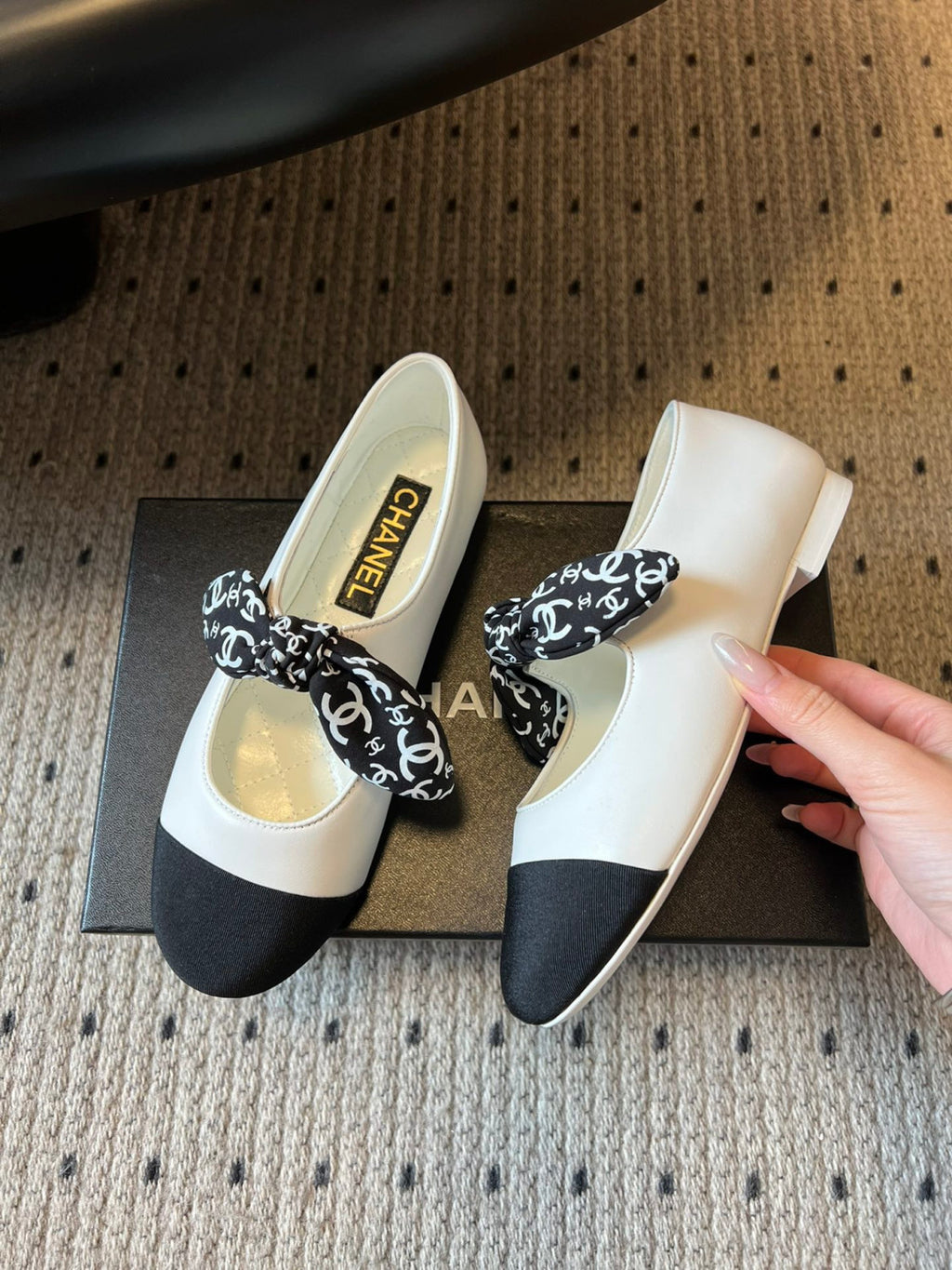 Chanel Mary Janes Lambskin Silk Grosgrain White Black #334248