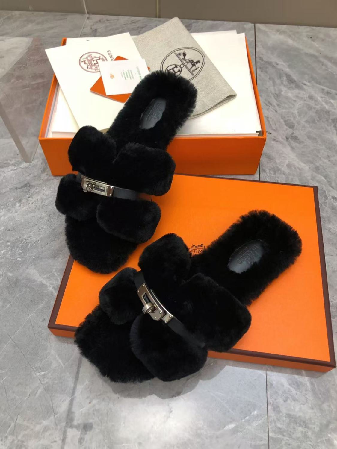 Hermes Women's Spring. Summer. And Fall Solid Color Wool And Leather Slip-On Flat Casual Shoes #81516