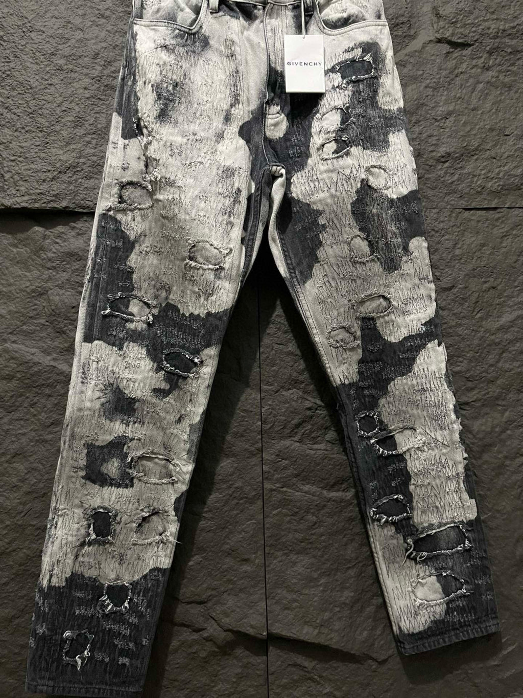Givenchy Men's Cotton Black and White Fashion Embroidered Washed Destroyed Denim Trousers Ngvp #7769