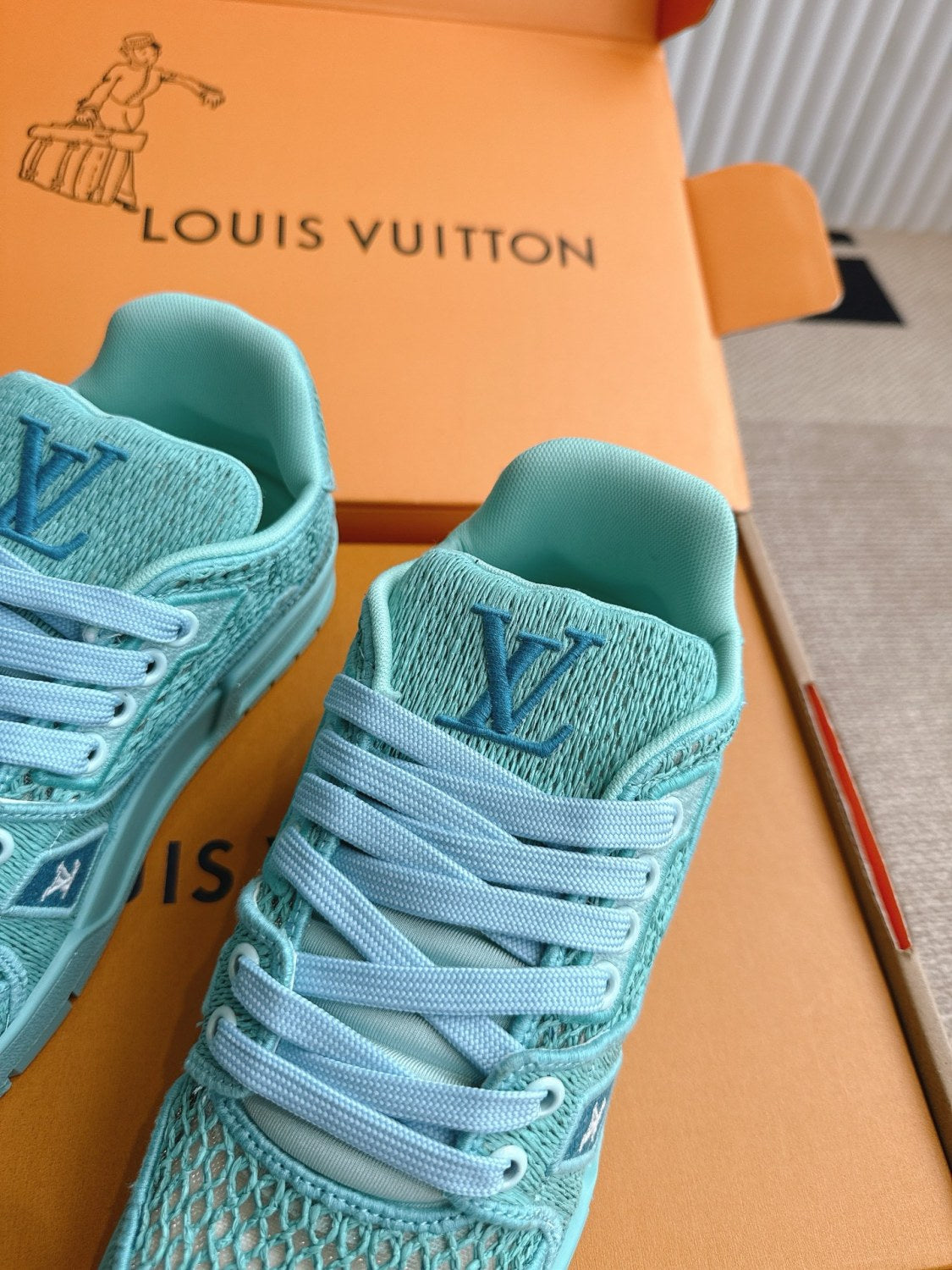 Louis Vuitton LV TRAINER Men's And Women's Spring/Autumn Fashion Casual Round-Toe Lace-Up Low-Top Shoes with Embroidered Upper Casual Sneakers Shoes #78472