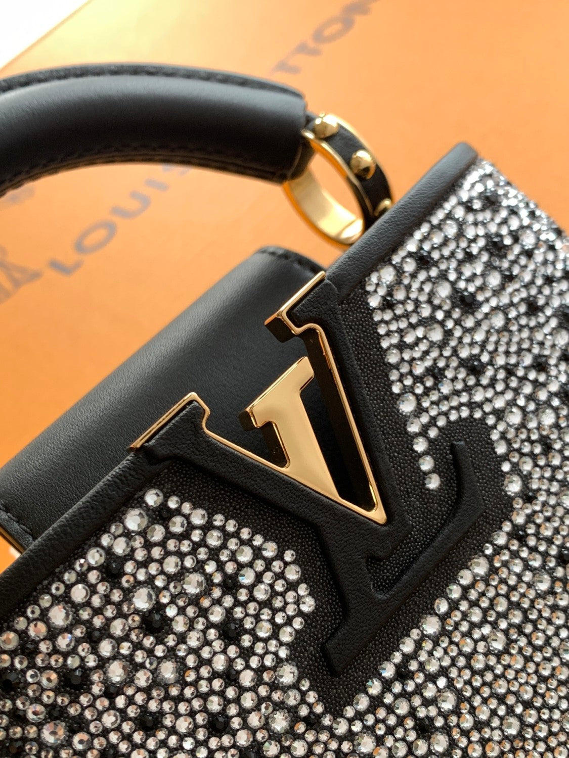 Louis Vuitton Women's Fashion Classic Crocodile Patterned Handbag With Hand Embedded Diamond Logo Letter Badge Dual-strap Tote Crossbody Bag Shoulder Black Bag Bags #79297