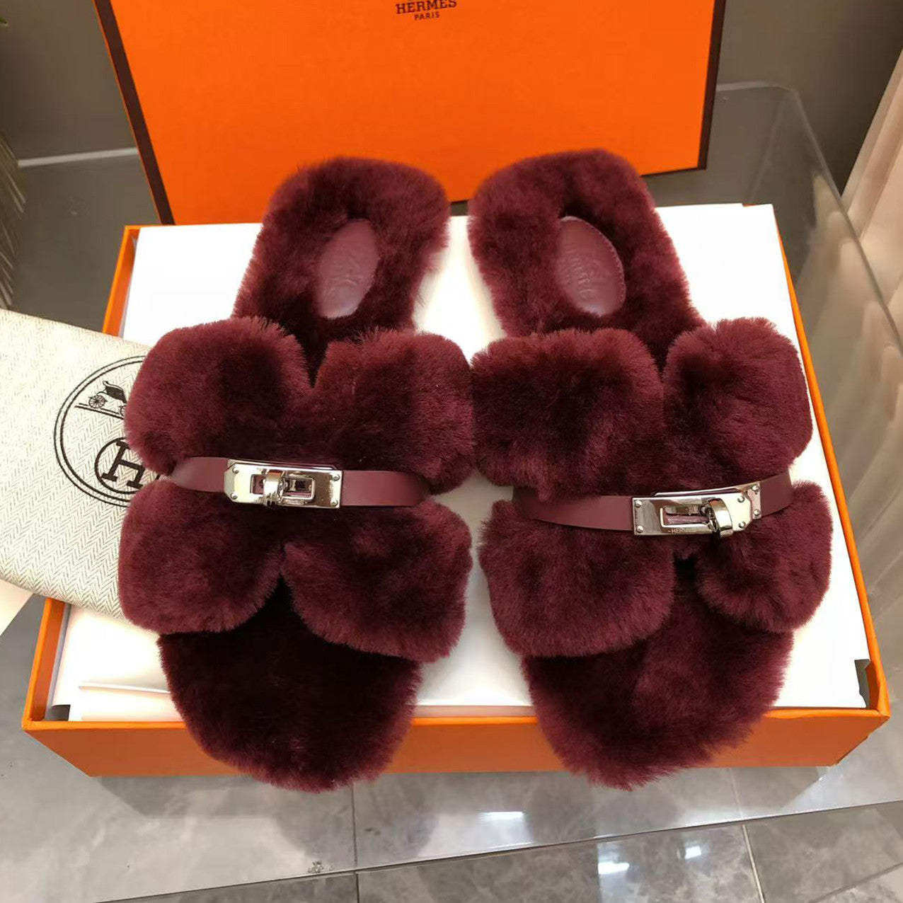 Hermes Women's Spring. Summer. And Fall Solid Color Wool And Leather Slip-On Flat Casual Shoes #81516
