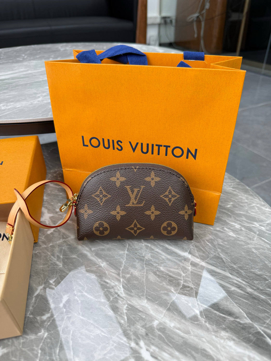 Louis Vuitton New 2026 Cosmetic Wallet Is Compact And Elegant Perfect For Carrying In Your Hand On Your Wrist Or As An Accessory Bag Bags M25653 #197445