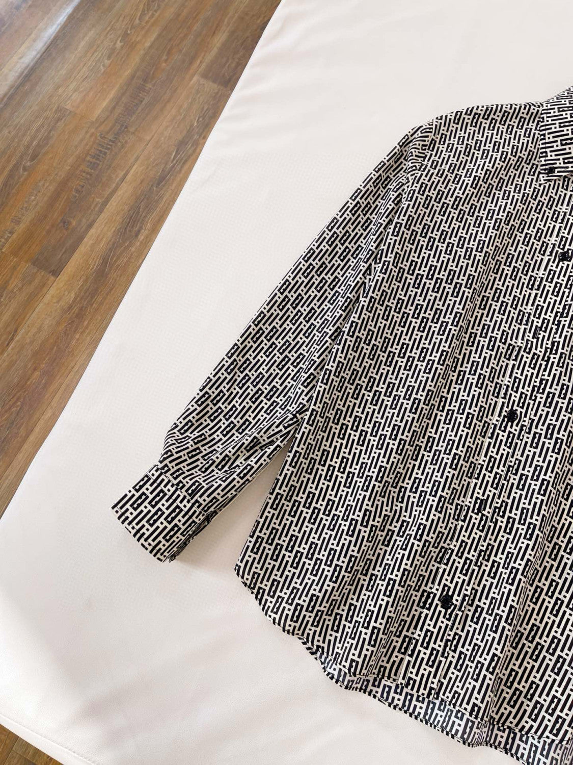 Fendi Women's Summer Black and White Geometric Pattern Single Breasted Lapel Long Sleeve Shirt #98776