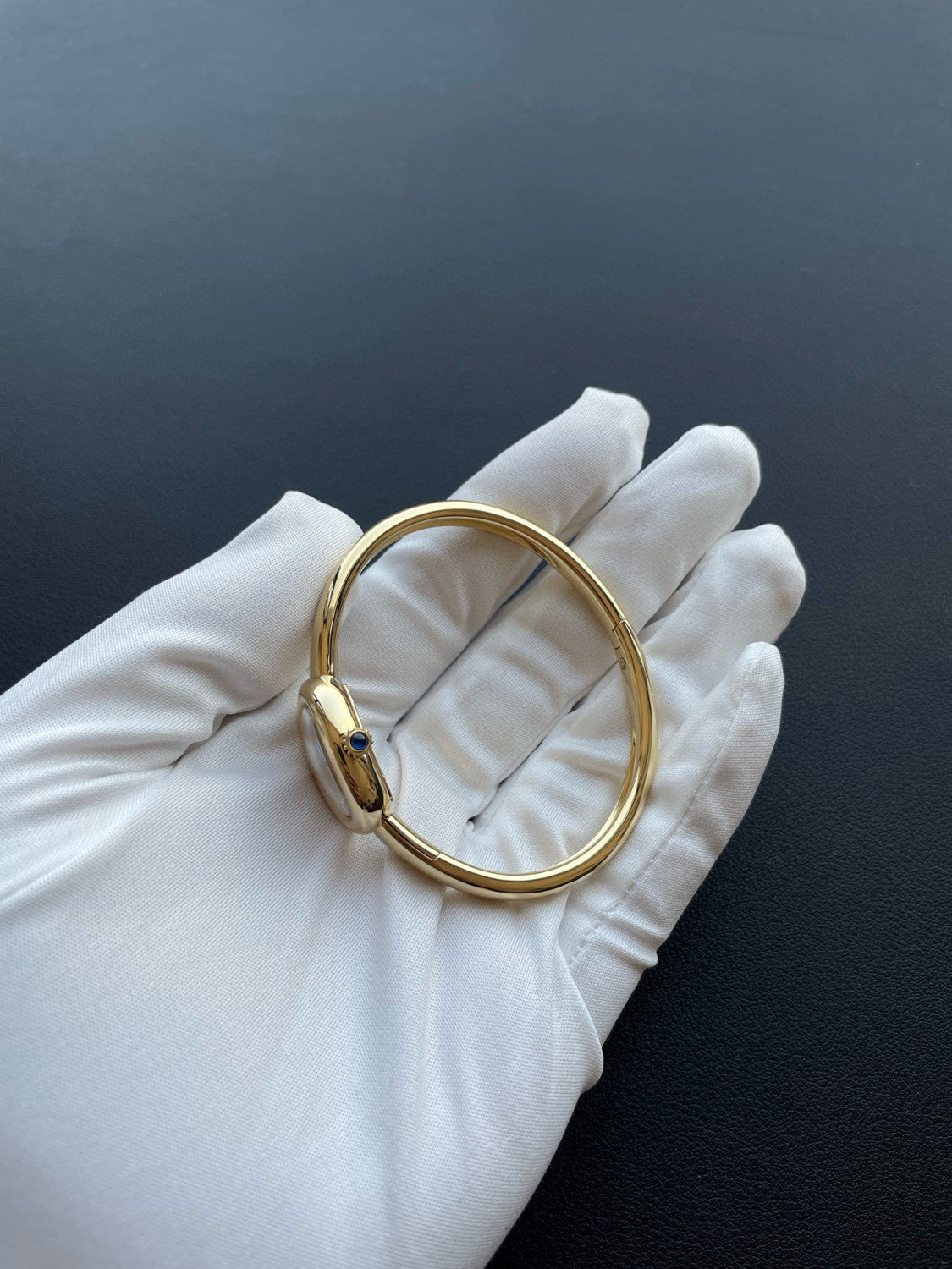 Cartier Women's White Dial Gold Case 30m Water Resistant Quartz Movement Watch #75777