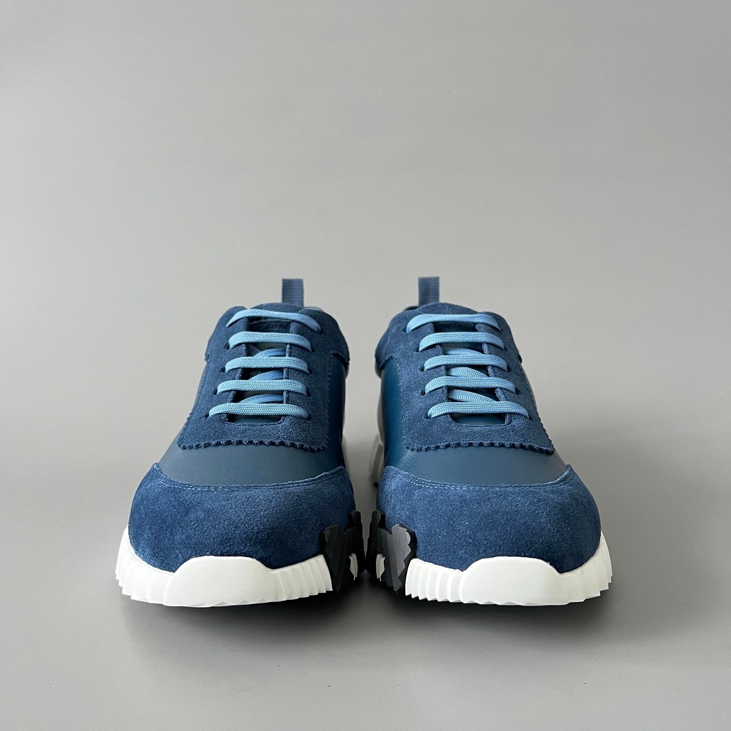 Hermes Bouncing Sneakers Men's Solid Color Leather and Suede Mesh Low-Top Lace-Up Shoes #77212