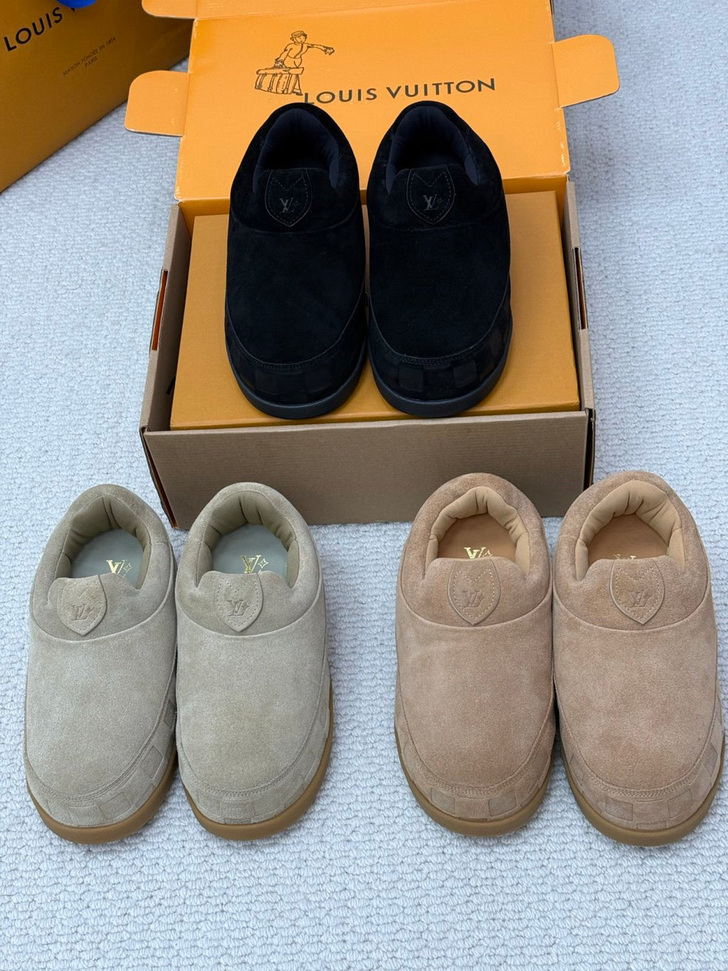Louis Vuitton LV Yeti Slip On Men's And Women's Autumn/winter Printed Patchwork Round-toe Chunky Suede Fashionable Warm Boots Couples' Shoes #81454