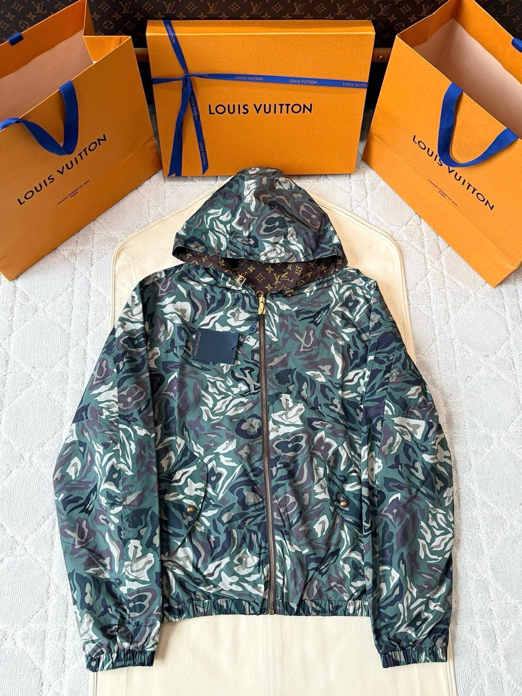 Louis Vuitton MONOGRAM Men's Spring/Fall Fashion Casual Hooded Zipper Camouflage Vintage Print Reversible Hooded Jacket Trench Coat Jacket #79491