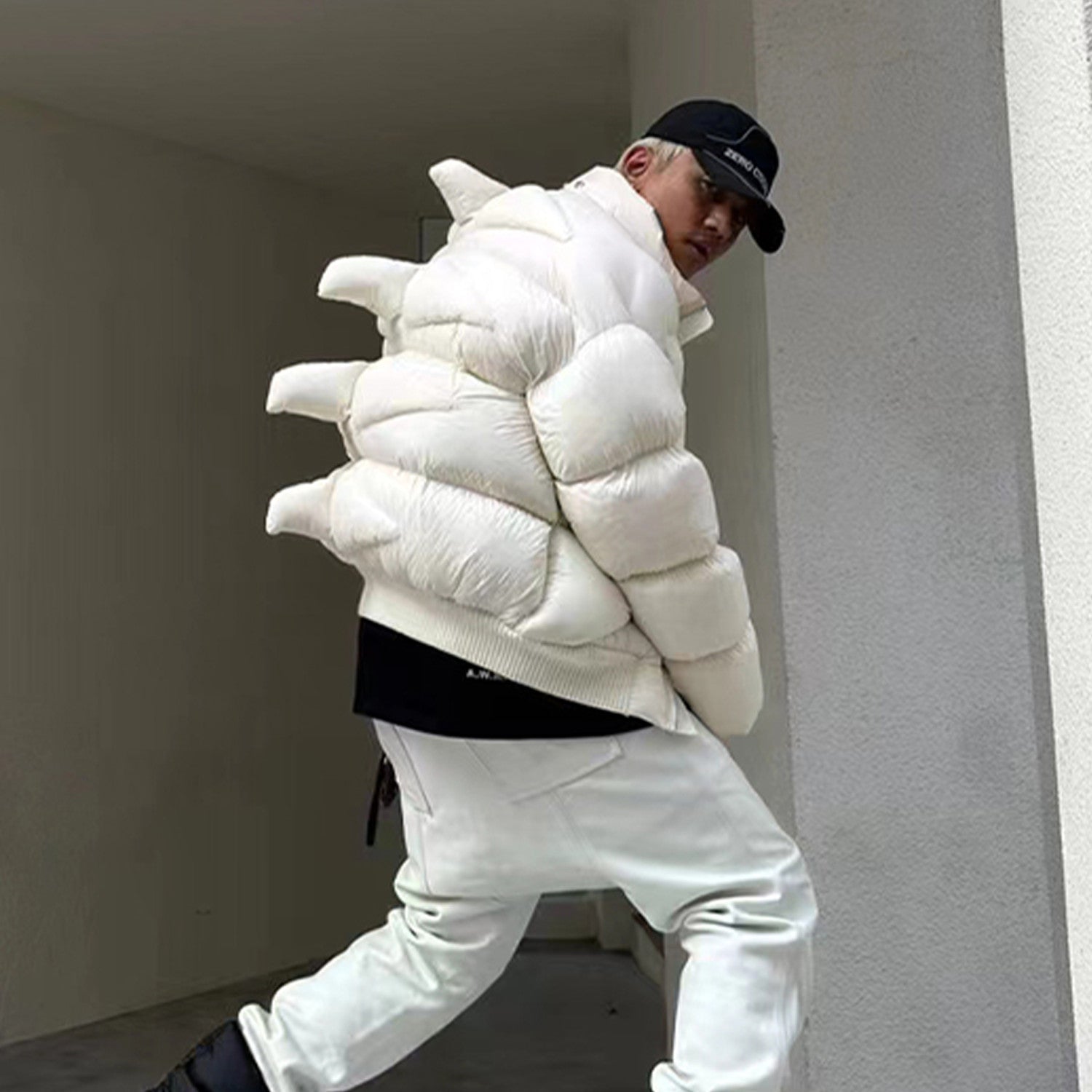 Rick Owens Men's And Women's Fall And Winter Dinosaur Down Jacket White Handmade Customized Tyrannosaurus Rex Design Ski Suit Thickened White Duck Down Ngvp #8862