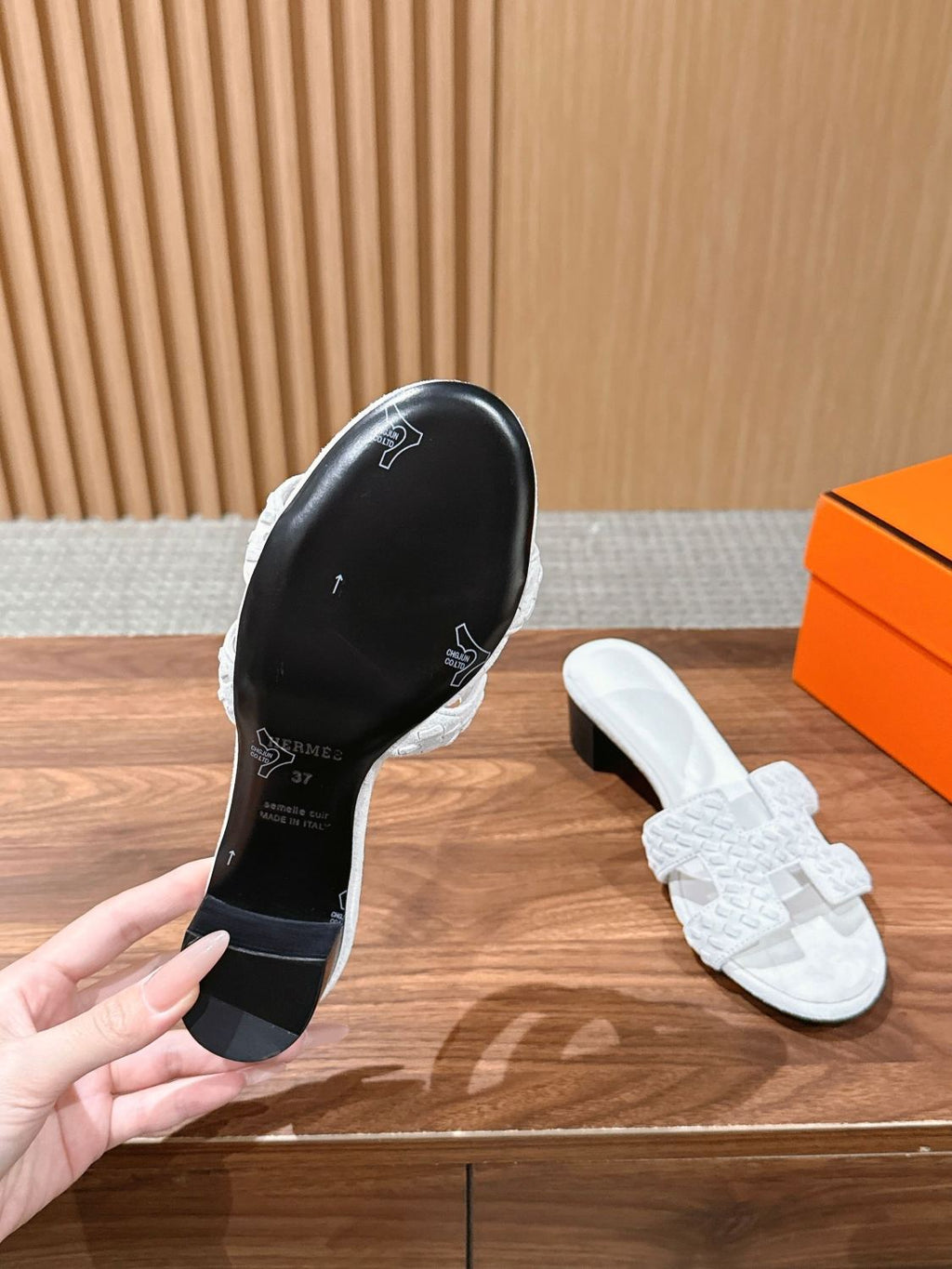 Hermès Woven Low Heel Slippers #384073