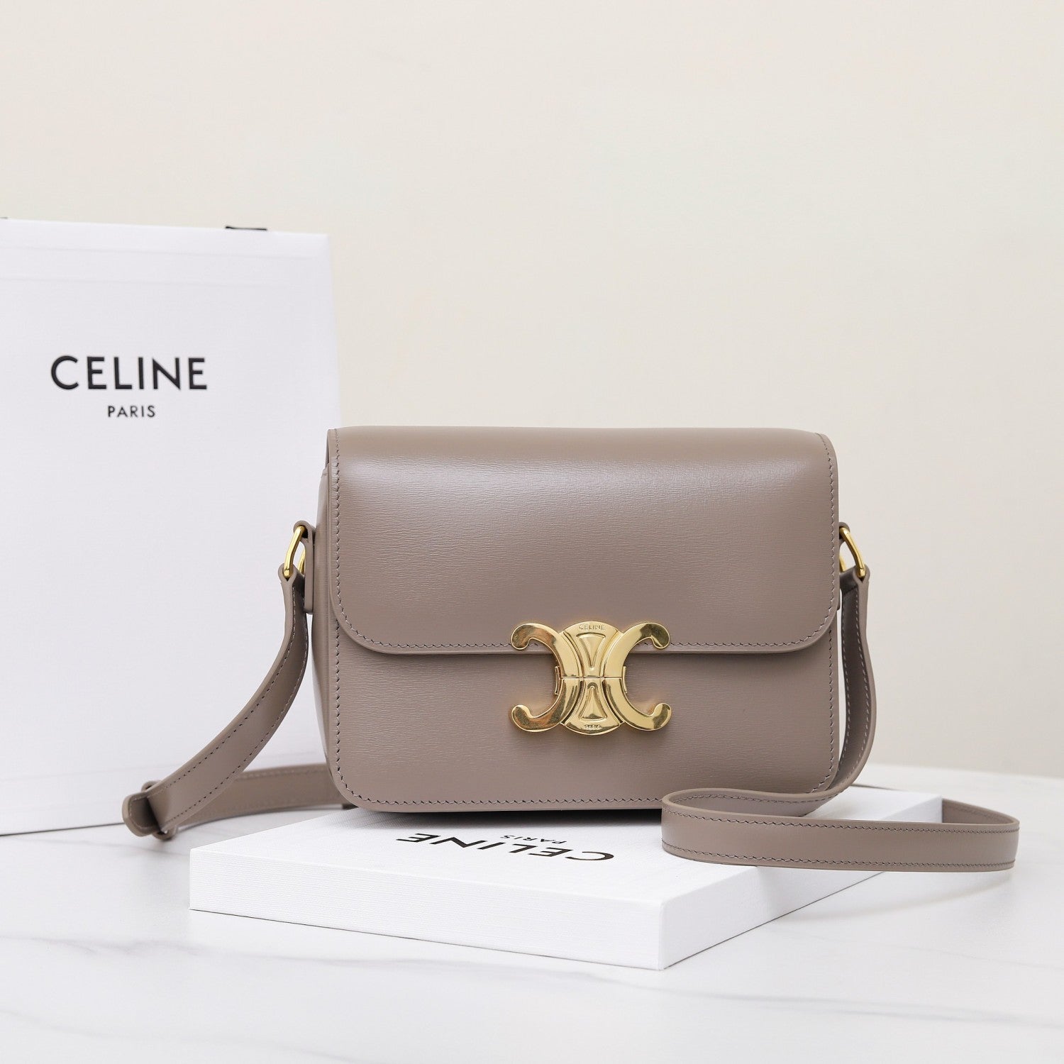 Celine Teen Triomphe Glossy Cow Leather Handbags Women's Temperament Luxury Solid Colour Temperament Crossbody Bag Logo Handbags Bag Bags #71965