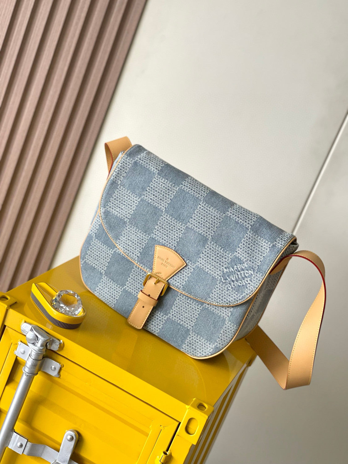 Louis Vuitton Montsouris Men's Solid Vintage Magnetic Buckle Closure Coated Canvas Denim Shoulder Crossbody Bag Bags #76845