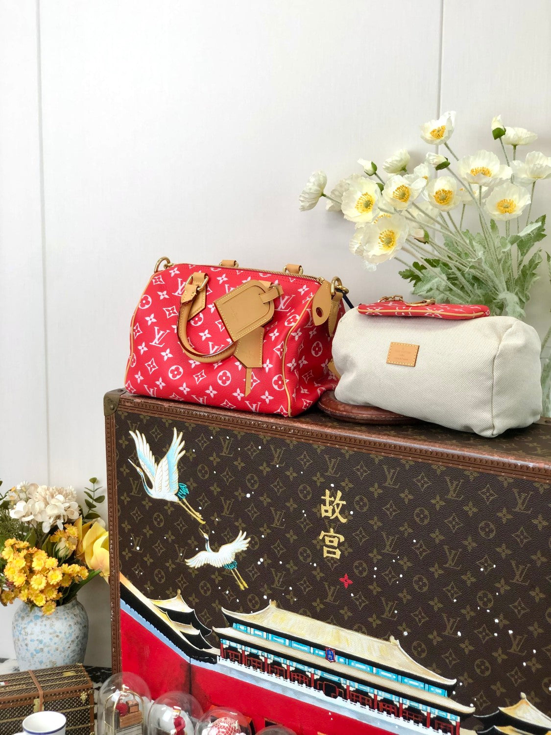 Louis Vuitton Women's Fashion Classic Red Logo Zipper Closure Leather Shoulder Bag Handbags In Small Medium And Large Sizes Crossbody Bag Bags #78658