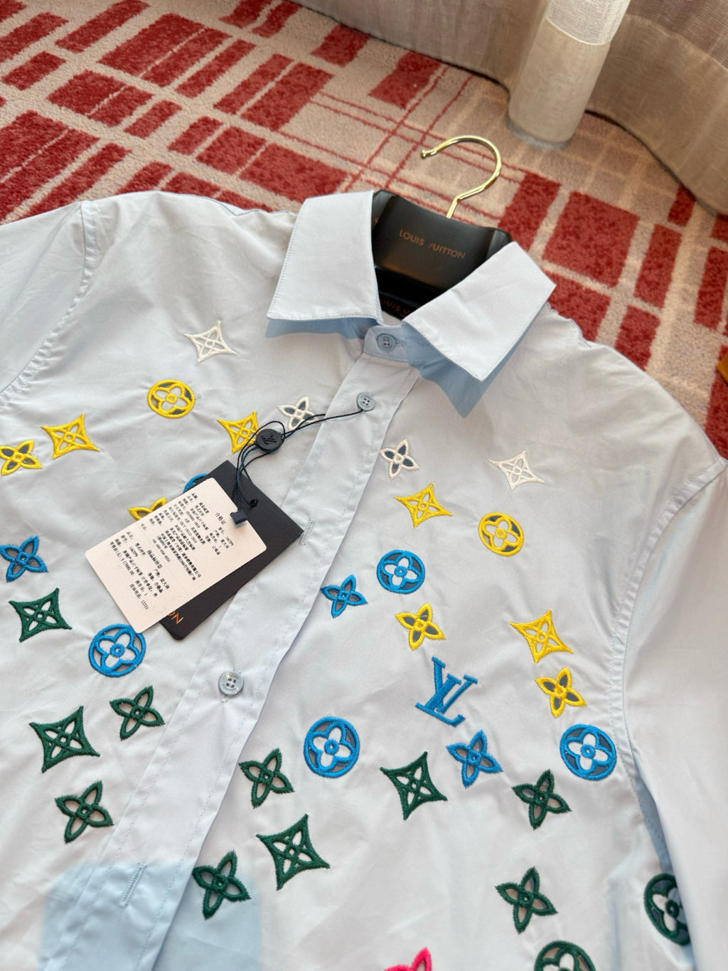 Louis Vuitton Men's and Women's Embroidered Logo Printed Single Breasted Solid Color Short Sleeve Shirt #76469