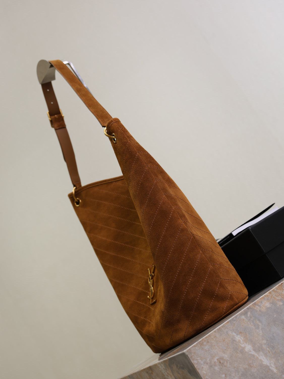 Saint Laurent NIKI Supple Bucket in Suede in Brown #337074