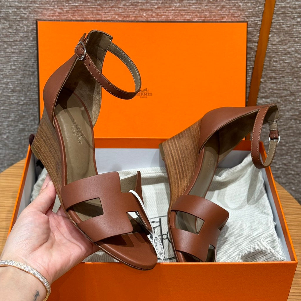 Hermes Legend Women's Solid Color Summer Solid Color Open Toe Buckle Leather Thick Sole High Heel Sandals Shoes #77466