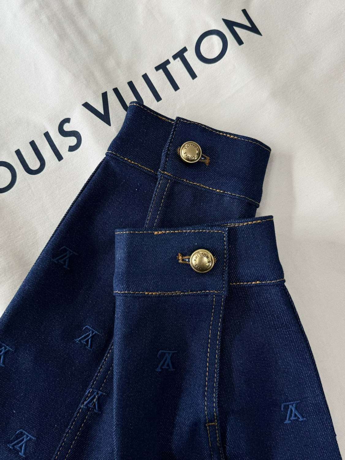 Louis Vuitton Men's Spring And Autumn Logo Embroidery Color Line Single Breasted Denim Long Sleeved Jacket Jeans Pants Set Suit #74128