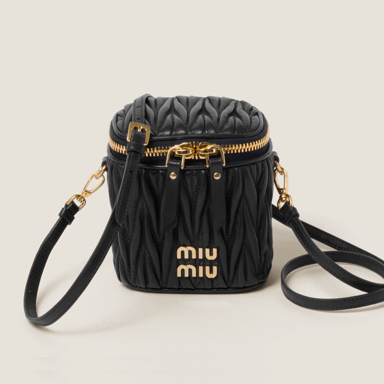 Miumiu Matelassé Women's Solid Colour Soft Sheep Leather Ultra Mini Handbag Shoulder Crossbody Bag Bags #76617