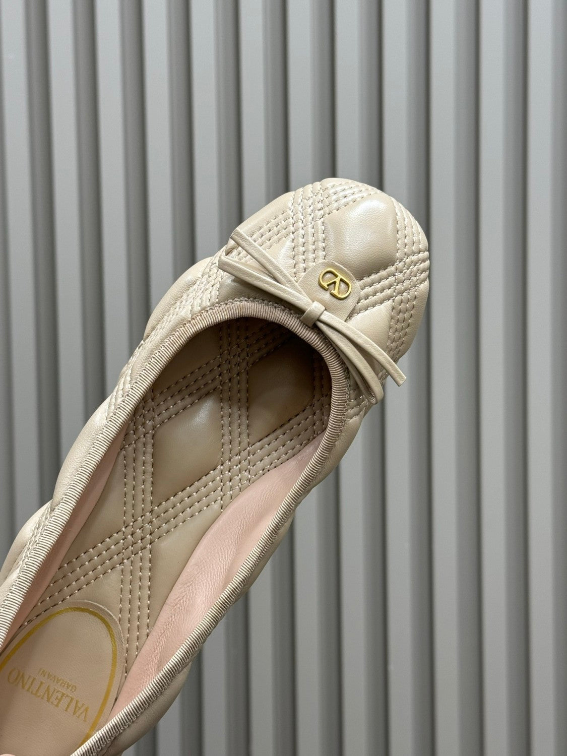 Valentino Garavani Leather Ballerinas #336893