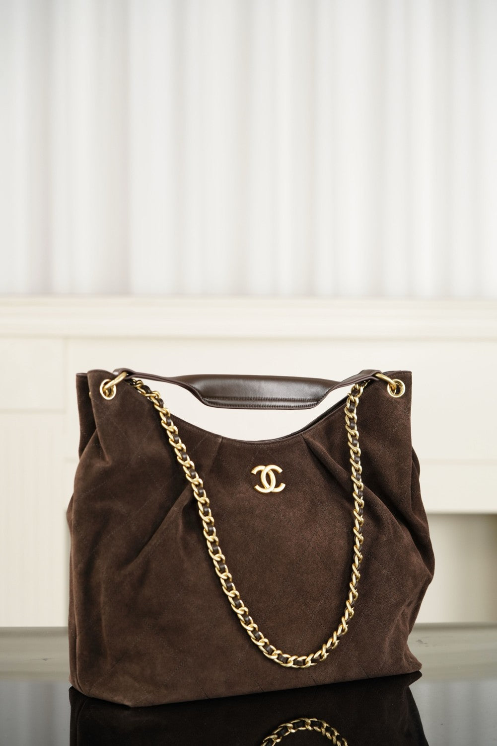 Chanel 26 Early Spring Vacation Series Super Large Hobo Hippie Bags Suede Leather Gold Deep Brown Chain Large Stray Bag #194784
