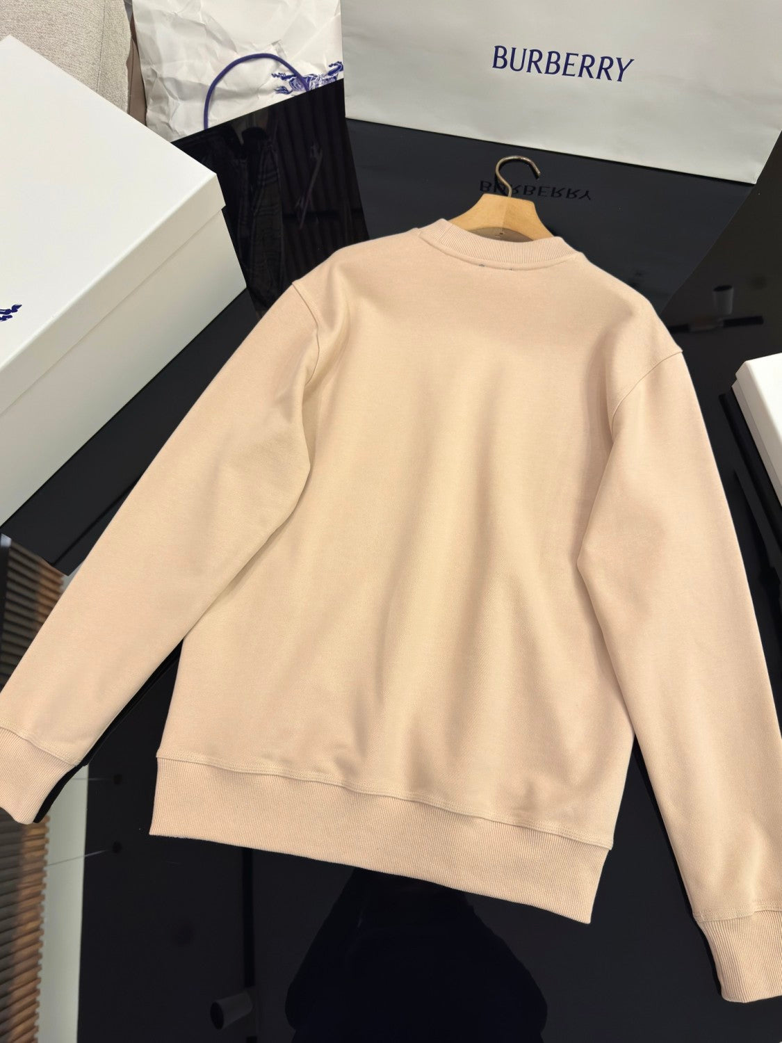 Burberry Men's Spring and Autumn Solid Color Checkered Printed Label Loose Round Neck Long Sleeve Sweatshirt #74744