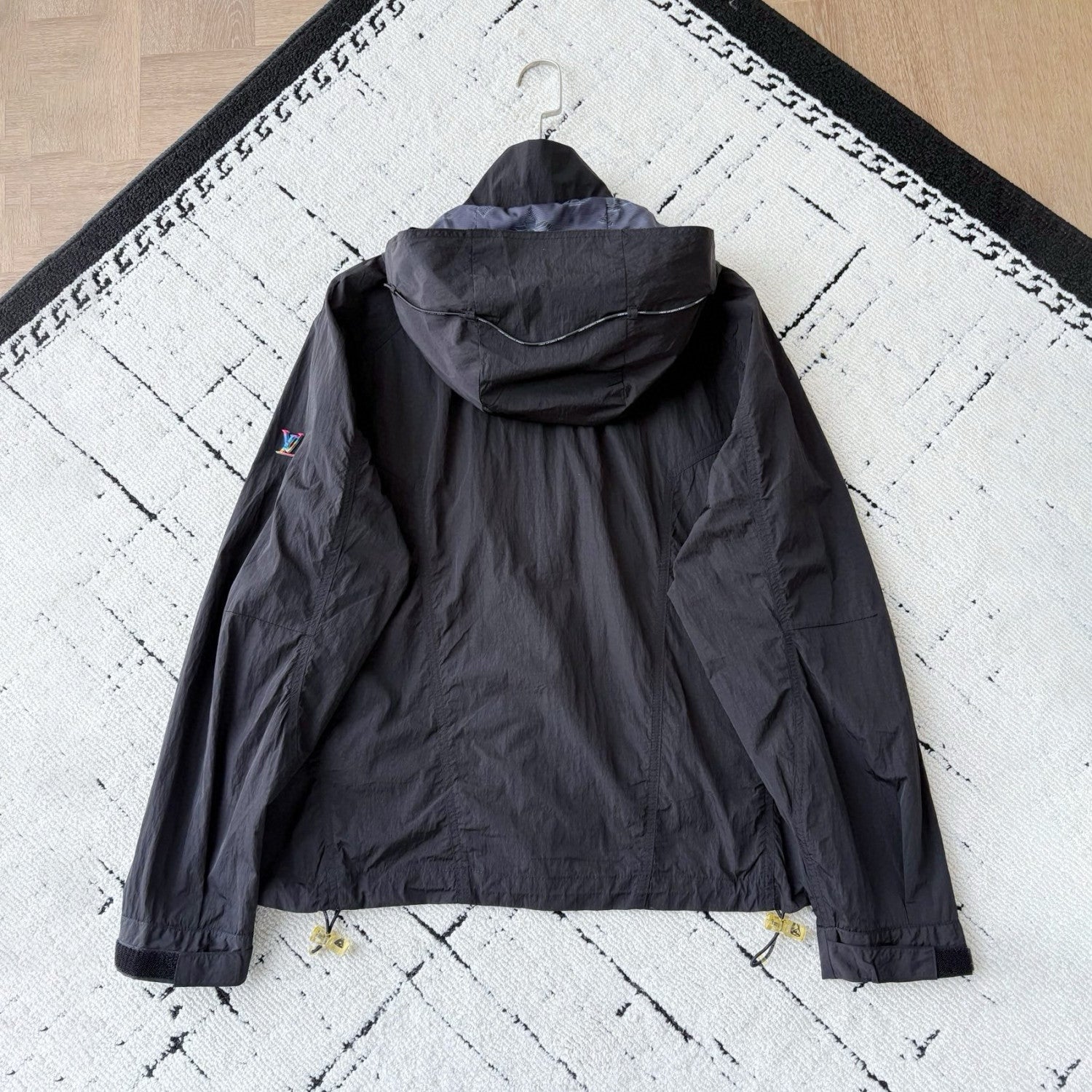 Louis Vuitton Spring/Summer Fashion Casual Solid Color Rainbow Gradient V-Logo Wrinkle Texture Windbreaker Long Sleeve Jacket #79131