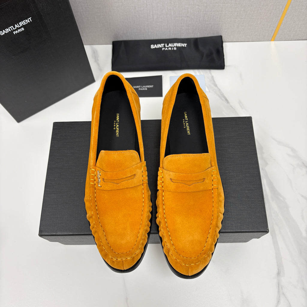 Saint Laurent LE LOAFER Supple in Suede in Brown #383805