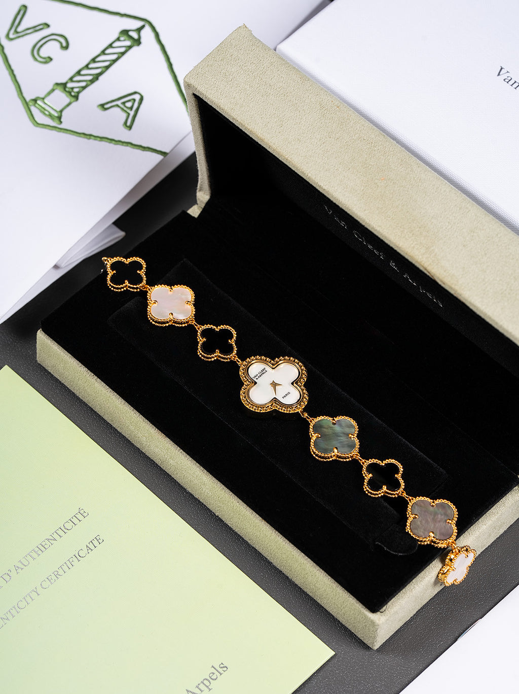 Van Cleef&Arpels Alhambra Watch Small Model Color Silver Gold Rose Gold Lucky Clover Quartz Movement Onyx Shell Watch Accessories #81415