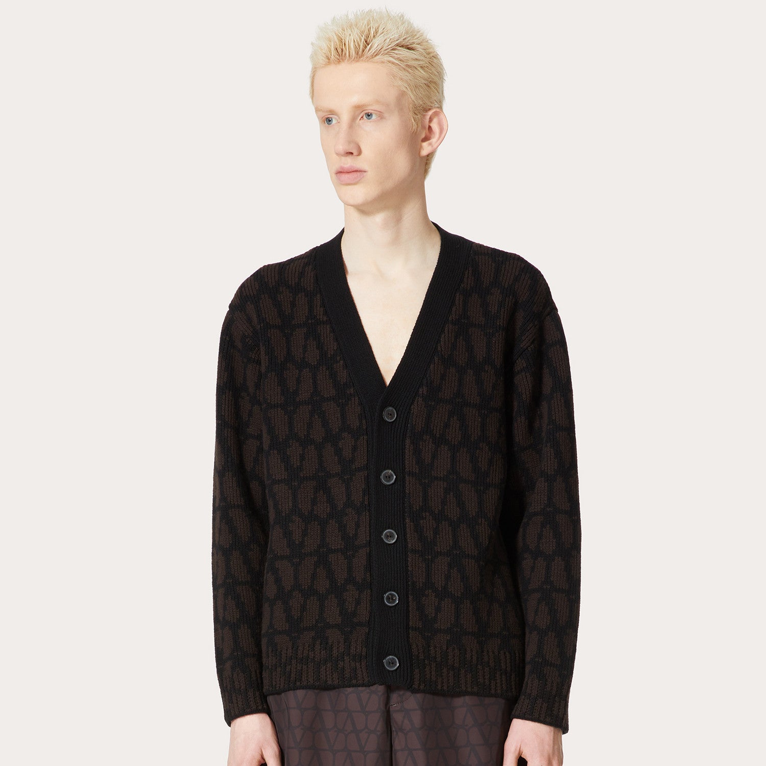 Valentino Men's Spring And Autumn Black V-neck Long Sleeve Single-Breasted Knit Shirt Cardigan #97842