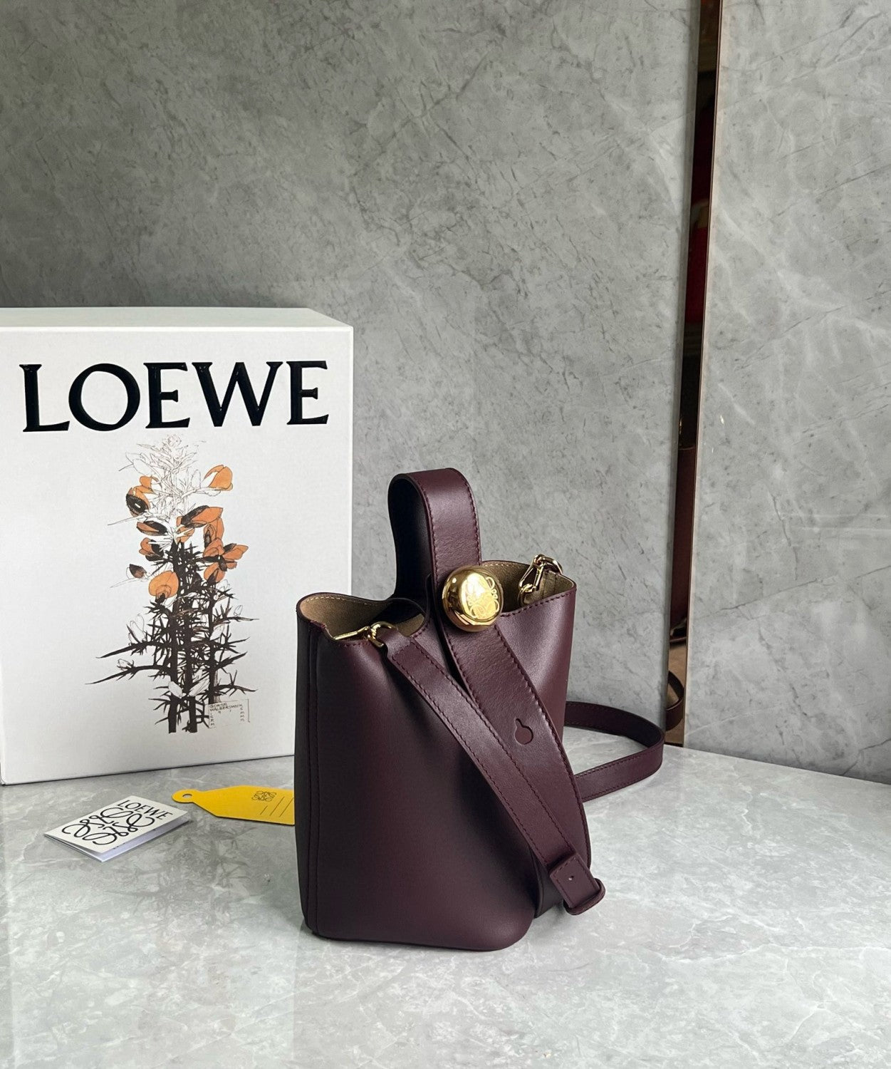 Loewe Mini Pebble Bucke #376317