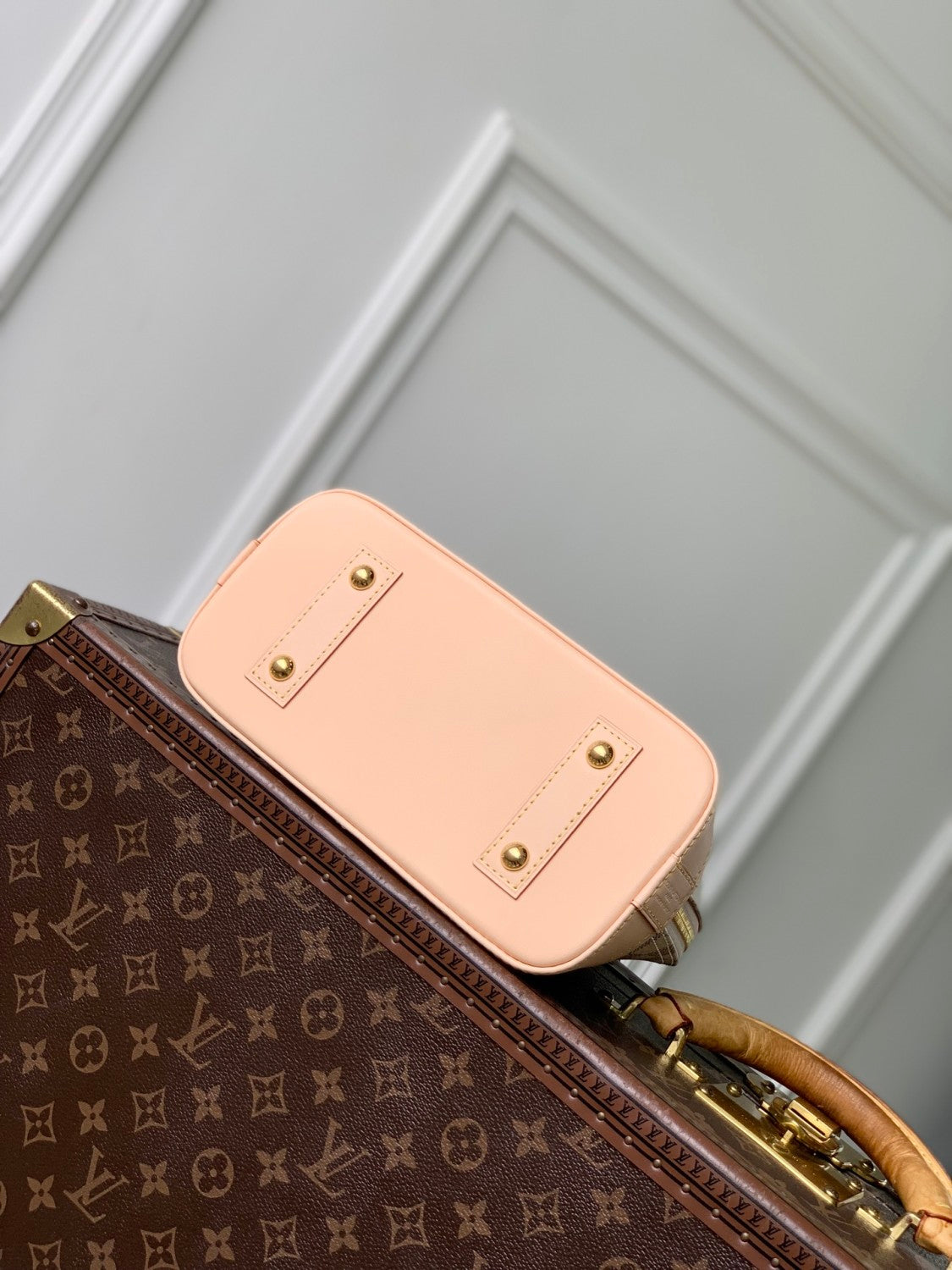 Louis Vuitton Women's Shell Bag Alma Bb White Damier Azur Checkered Pattern Stylish And Elegant Handbag And Crossbody Bag Spring/summer 2026 New Arrival N40902 Bags #196951