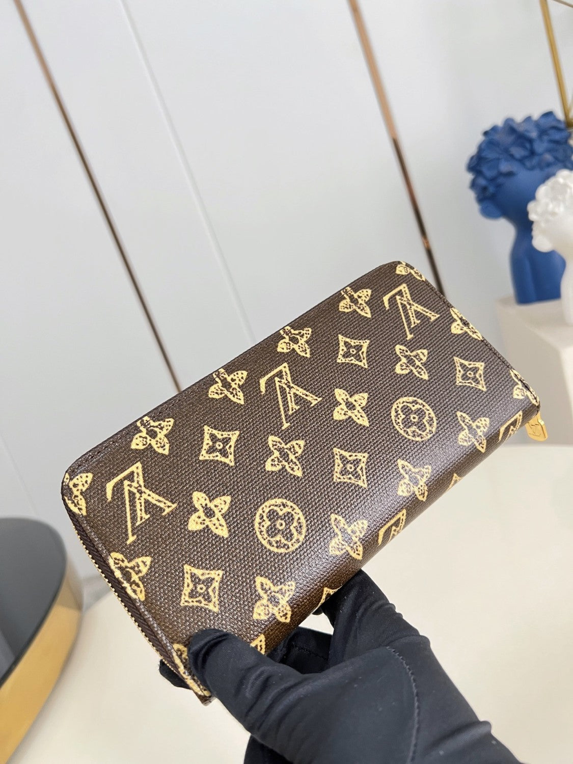 LOUIS VUITTON Zippy Wallet Monogram Canvas Wallets M27683 #377236