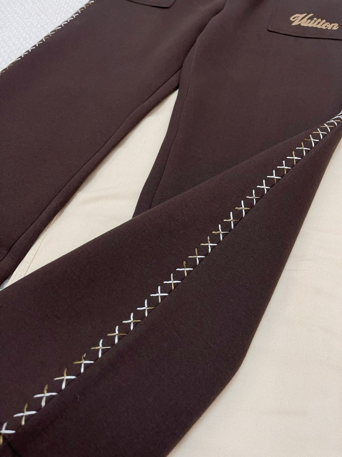 Louis Vuitton Men's Spring and Autumn Solid Color Letter Embroidery Drawstring Tie Loose Casual Pants #76137