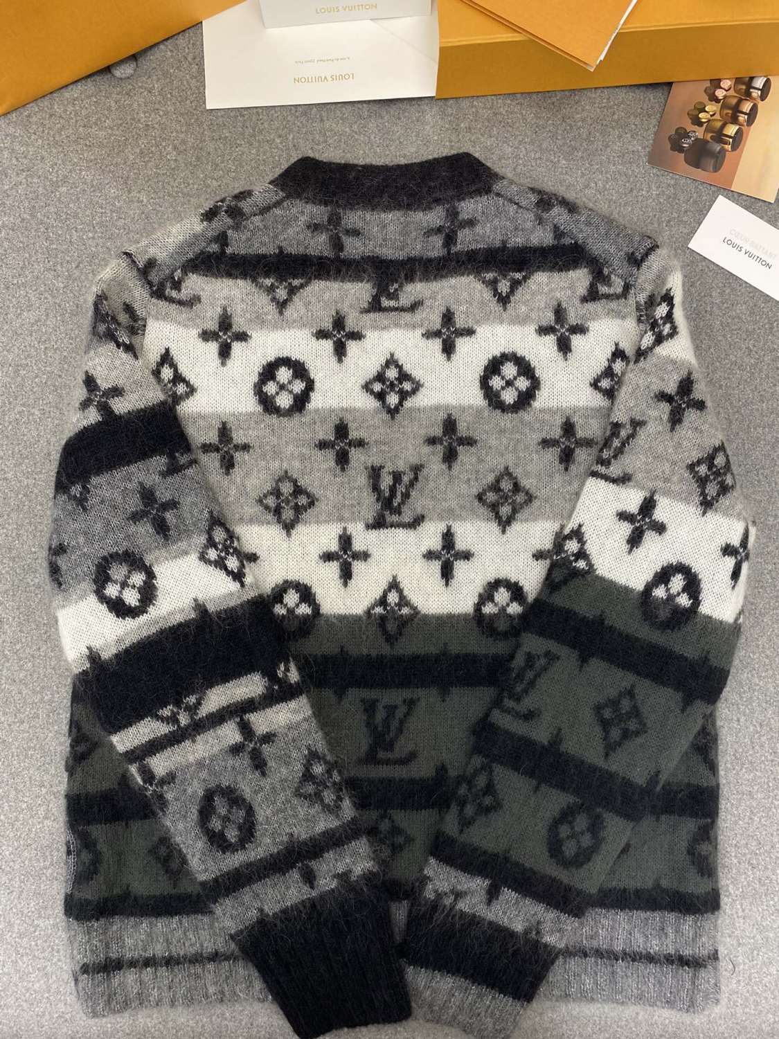 Louis Vuitton Men's Fall And Winter Black And White Jacquard Long Wool Sweater Cardigan#286539