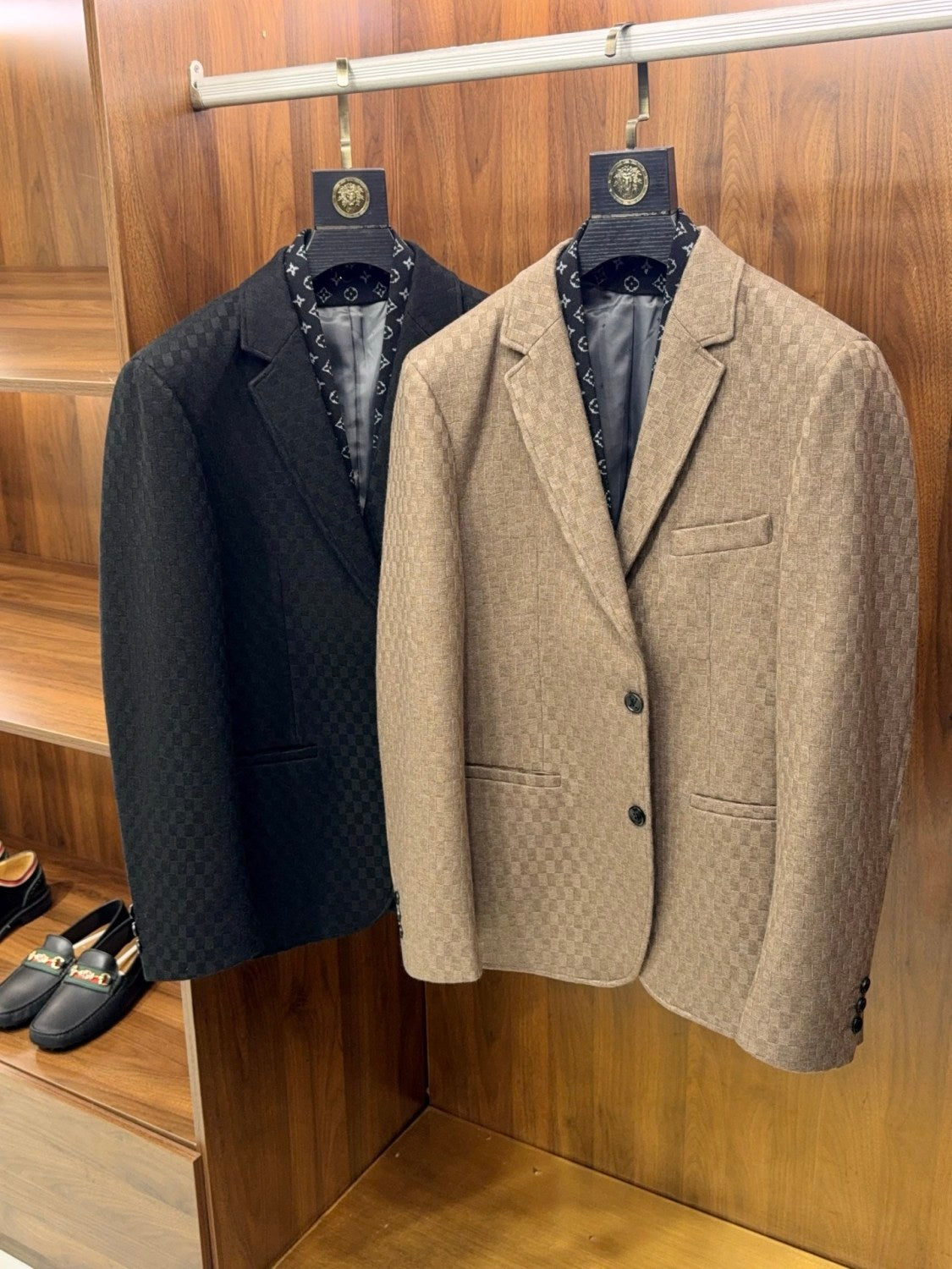 Louis Vuitton Men's Spring/Fall Fashion Classic V Neck Knit Plaid Fabric Single Breasted Suit Jacket #78575