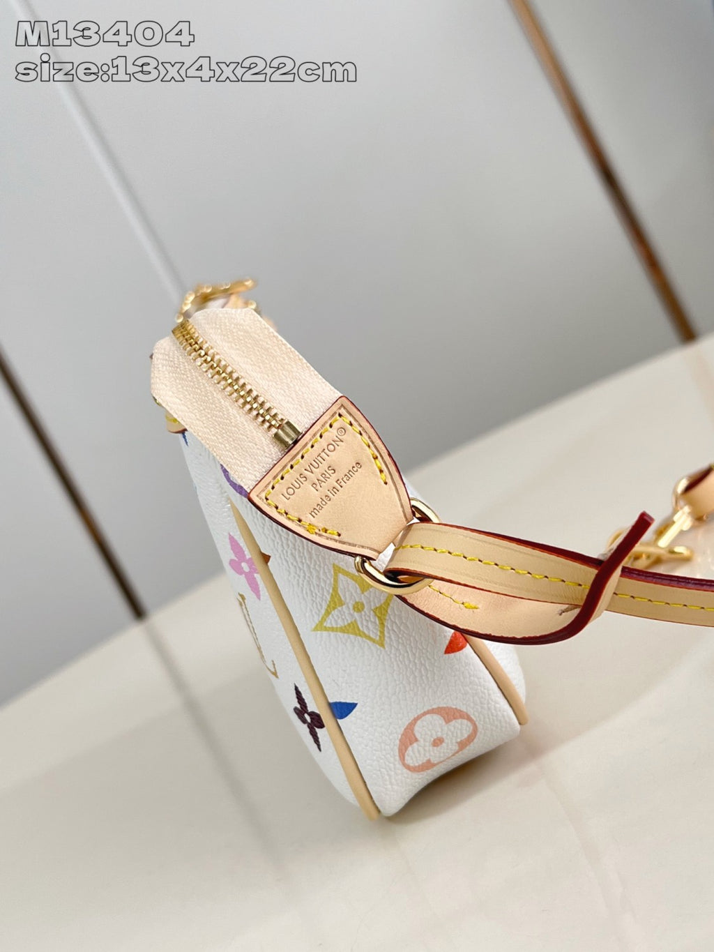 Louis Vuitton Pochette Accessoires Women's Detachable Chain Colorful Printed Zipper Closure Coated Canvas Single Shoulder Slanting Clutch Bag Bags #75243