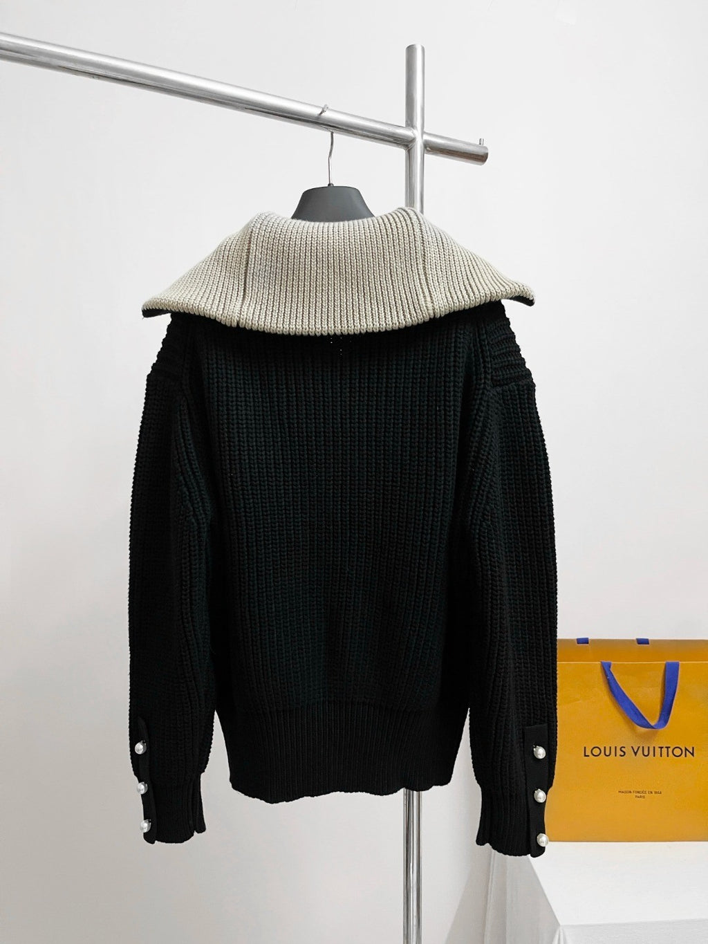 Louis Vuitton Men's And Women's Fall/Winter Fashion Casual Collared Half Zip Pullover Sweater Sheep Wool Blend Cable Knit Sweater #78898