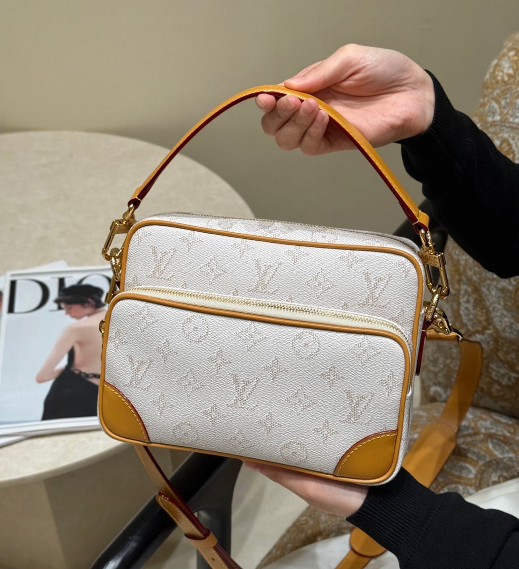 Louis Vuitton Nil Men's and Women's Logo Full Print Detachable Shoulder Strap Coated Canvas Single Shoulder Crossbody Tote Bag Bags #77151